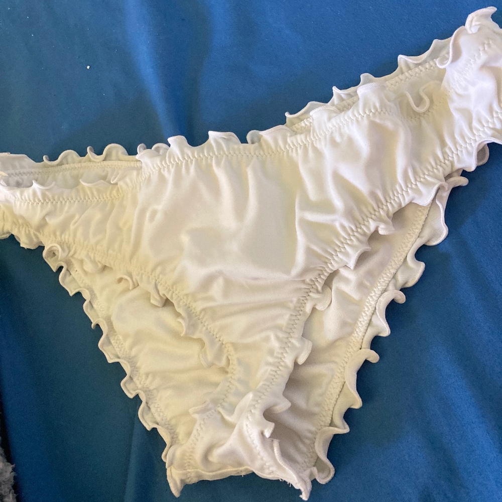 Bathing suit bottoms small